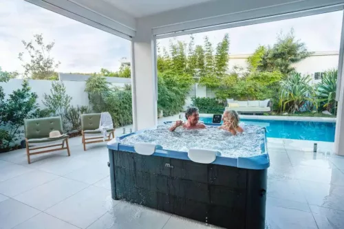 Marimex MSPA OSLO SAPPHIRE F-SA063W felfújható jakuzzi masszív szerkezettel