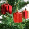 FamilyChristmas Karácsonyfadísz szett - piros ajándék - 4,5 cm - 6 db / szett