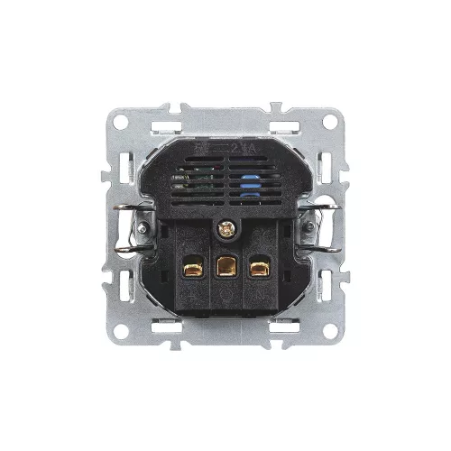Nova csatlakozóaljzat USB csatlakozóval fehér