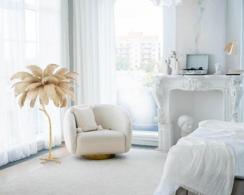 King Home Tiffany Állólámpa Természetes Strucctoll Bézs Arany Pálmafa